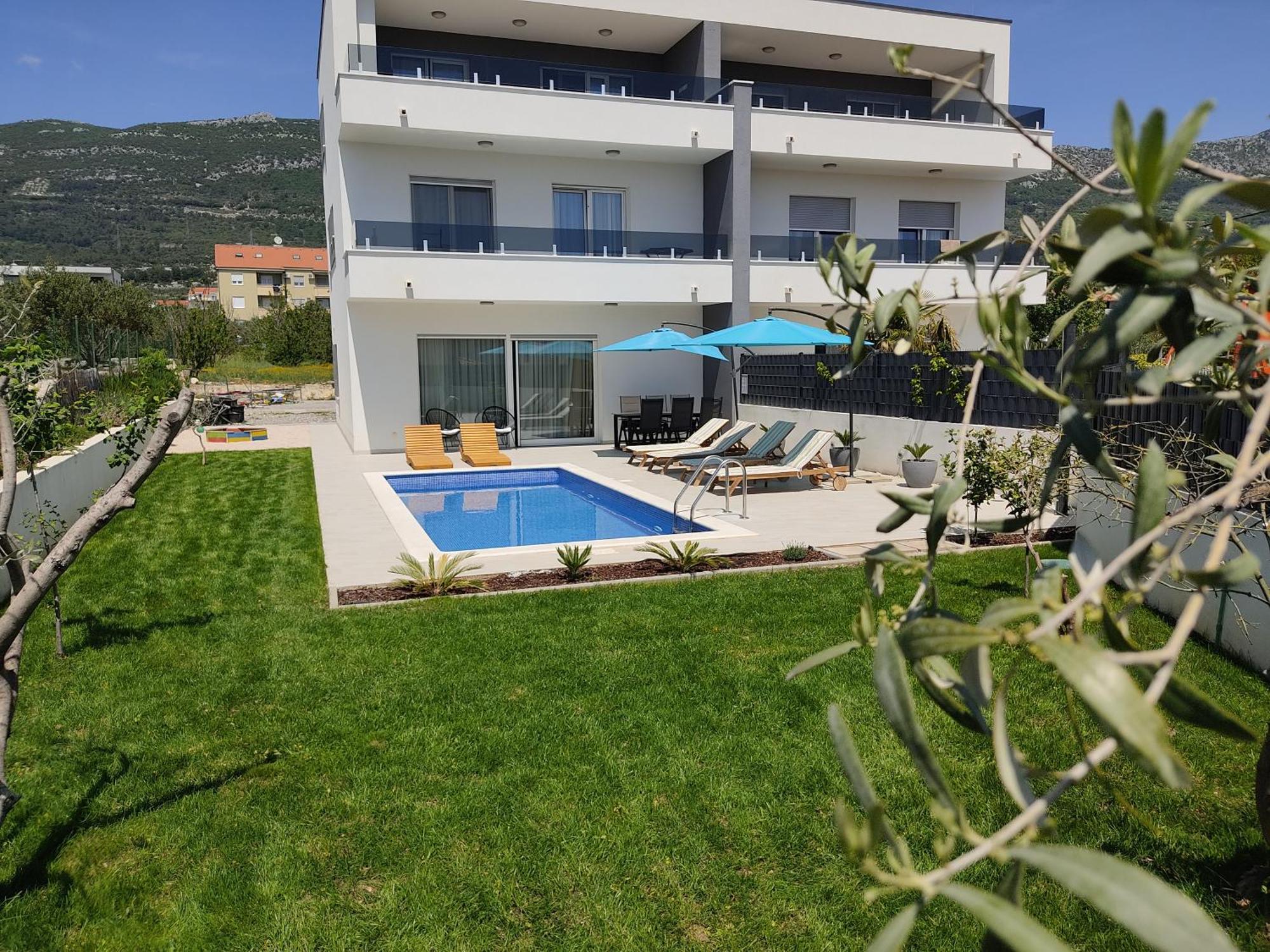 New Villa David, Wi-Fi, Iptv, 5 Bedrooms, 4 Bathrooms Kaštela Eksteriør bilde